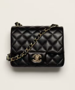 Chanel Bag Lambskin & Gold-Tone Metal Black