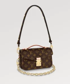 LOUIS VUITTON POCHETTE MÉTIS EAST WEST