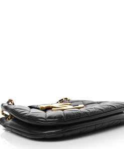 CHANEL Lambskin Quilted CC Messenger Black